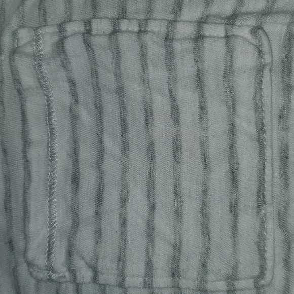 S Abercrombie and Fitch Striped T Shirt. - Picture 3 of 3